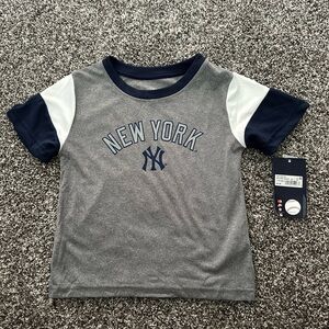 New York Yankees Kids Gray and Navy T-Shirt